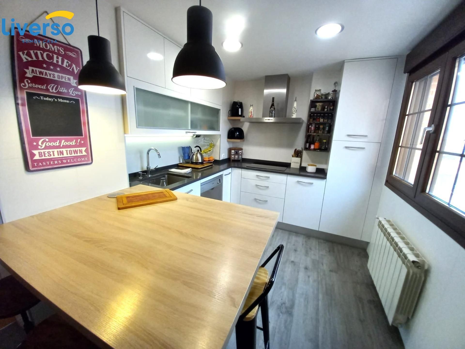 Kitchen of Attic for sale in Aranda de Duero  with Heating, Terrace and Storage room