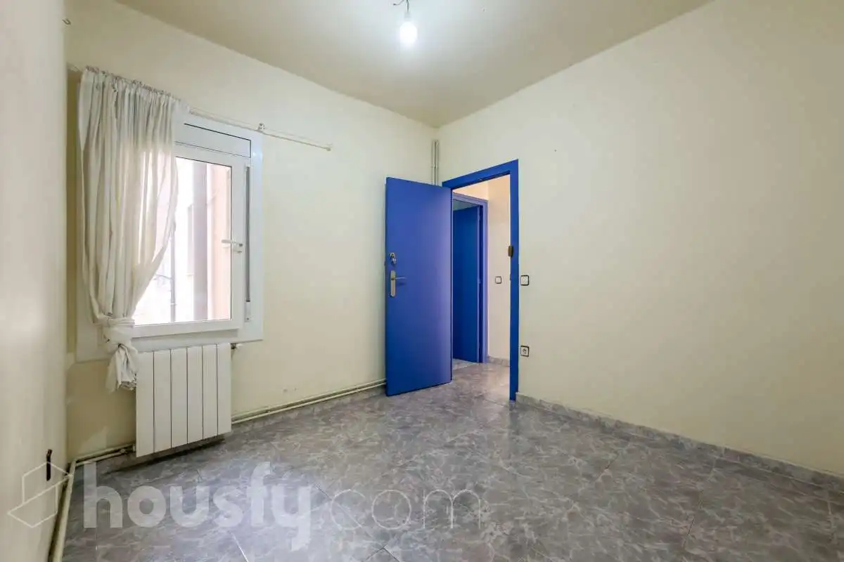 Habitación de Piso en venta en Barcelona con Aire acondicionado, Calefacción y Balcón