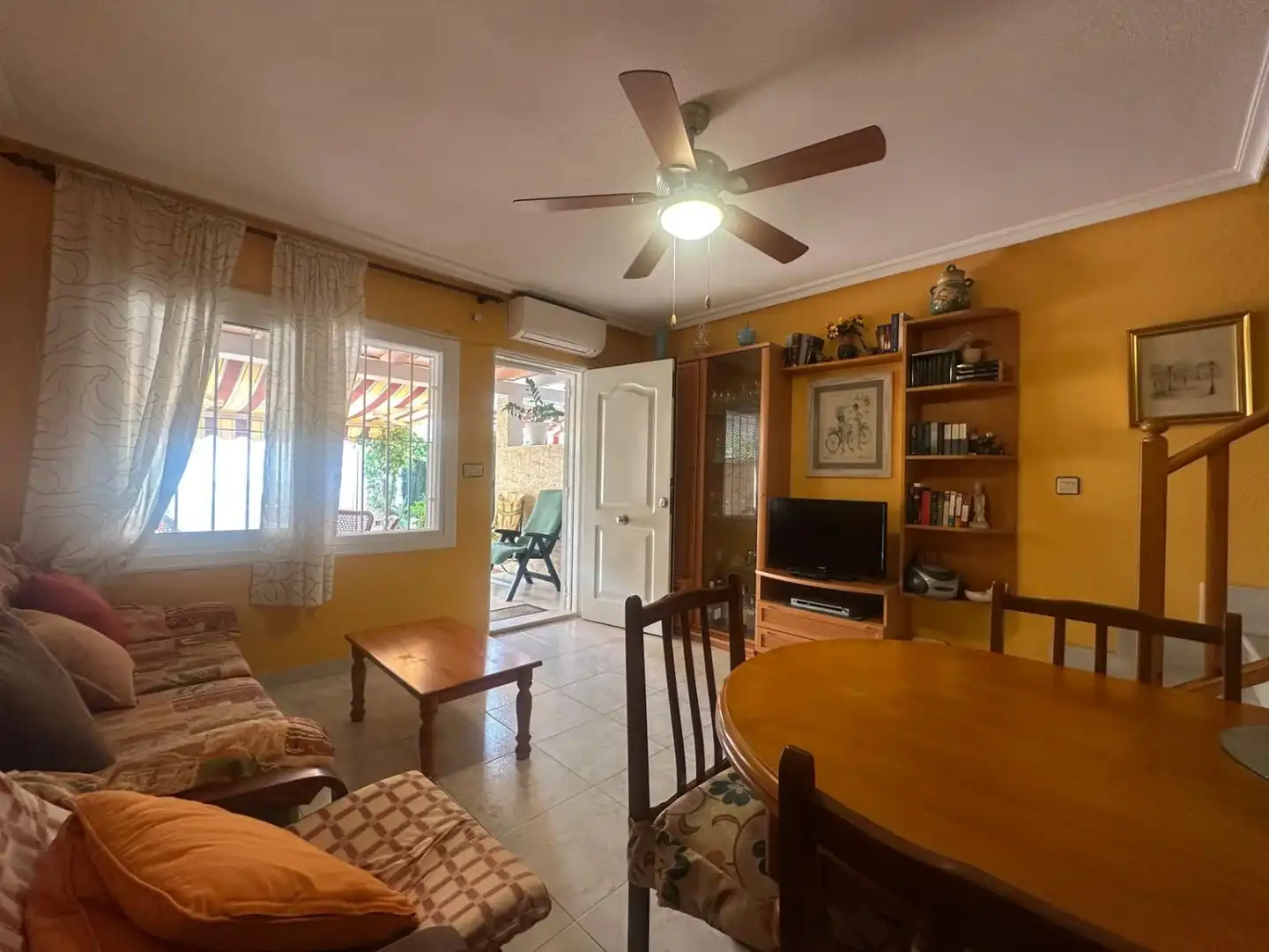 Sala d'estar de Casa o xalet de lloguer en Mazarrón amb Aire condicionat, Calefacció i Terrassa