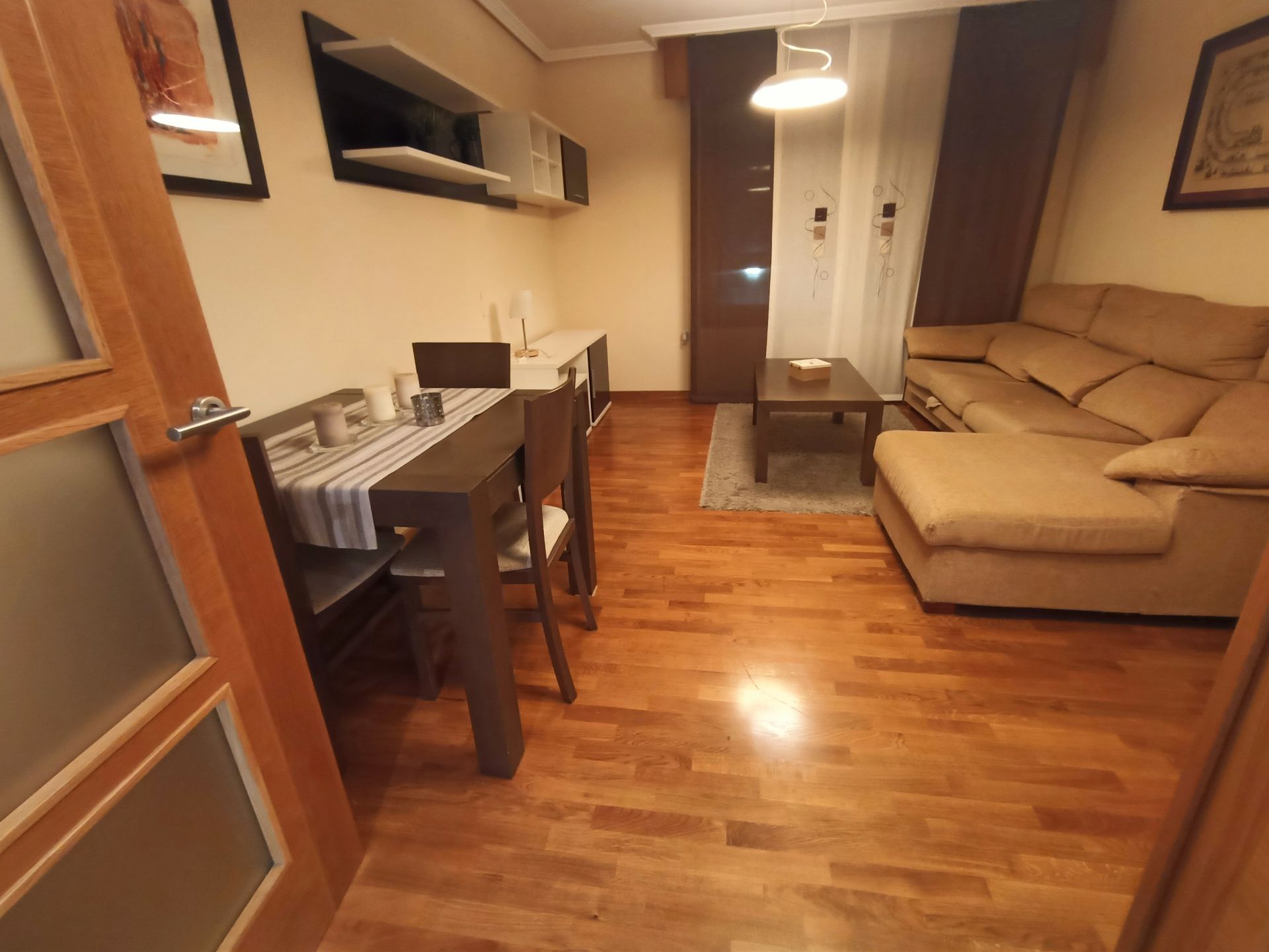 Living room of Flat to rent in A Laracha    with Heating, Parquet flooring and Storage room