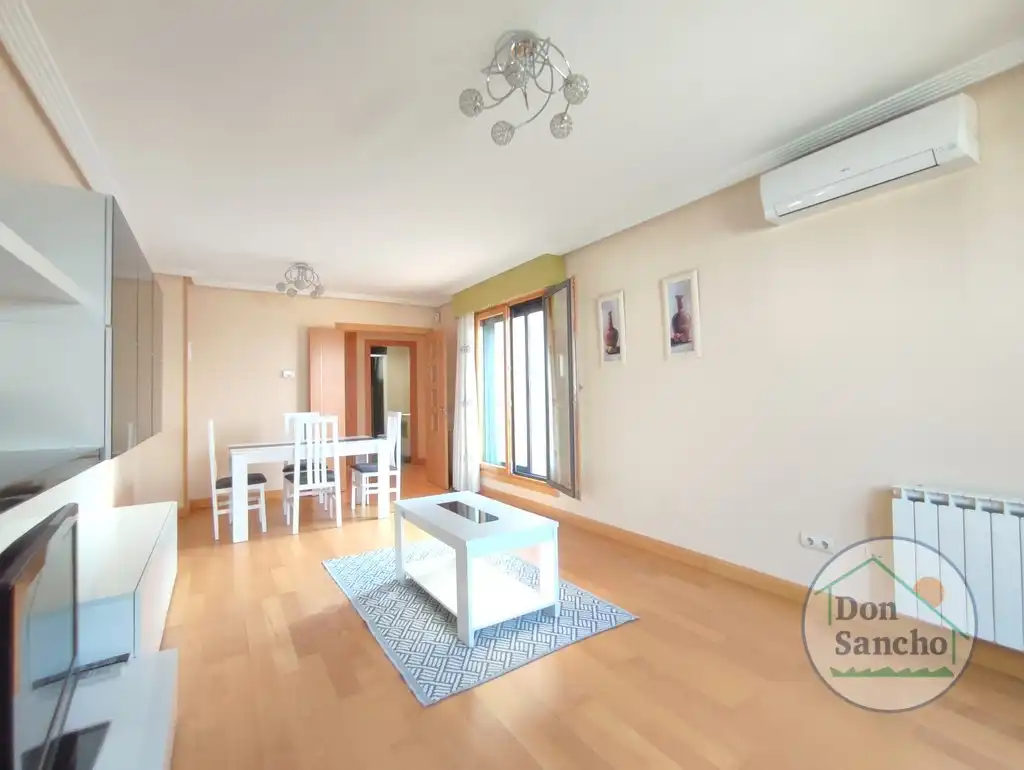 Living room of Attic for sale in Valladolid  with Air Conditioner, Heating and Terrace