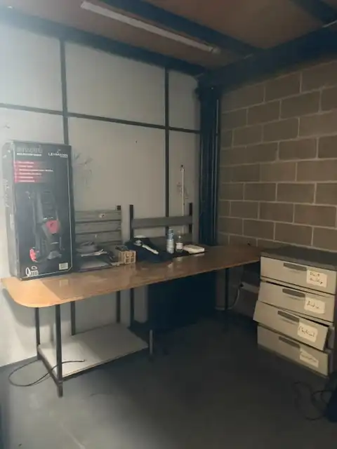 Fabrikhallen zur Miete in Castelldefels mit Heizung und Alarm