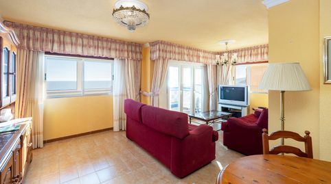 Foto 3 de Piso en venta en Paseo Reina Sofia, Velilla - Velilla Taramay, Almuñécar