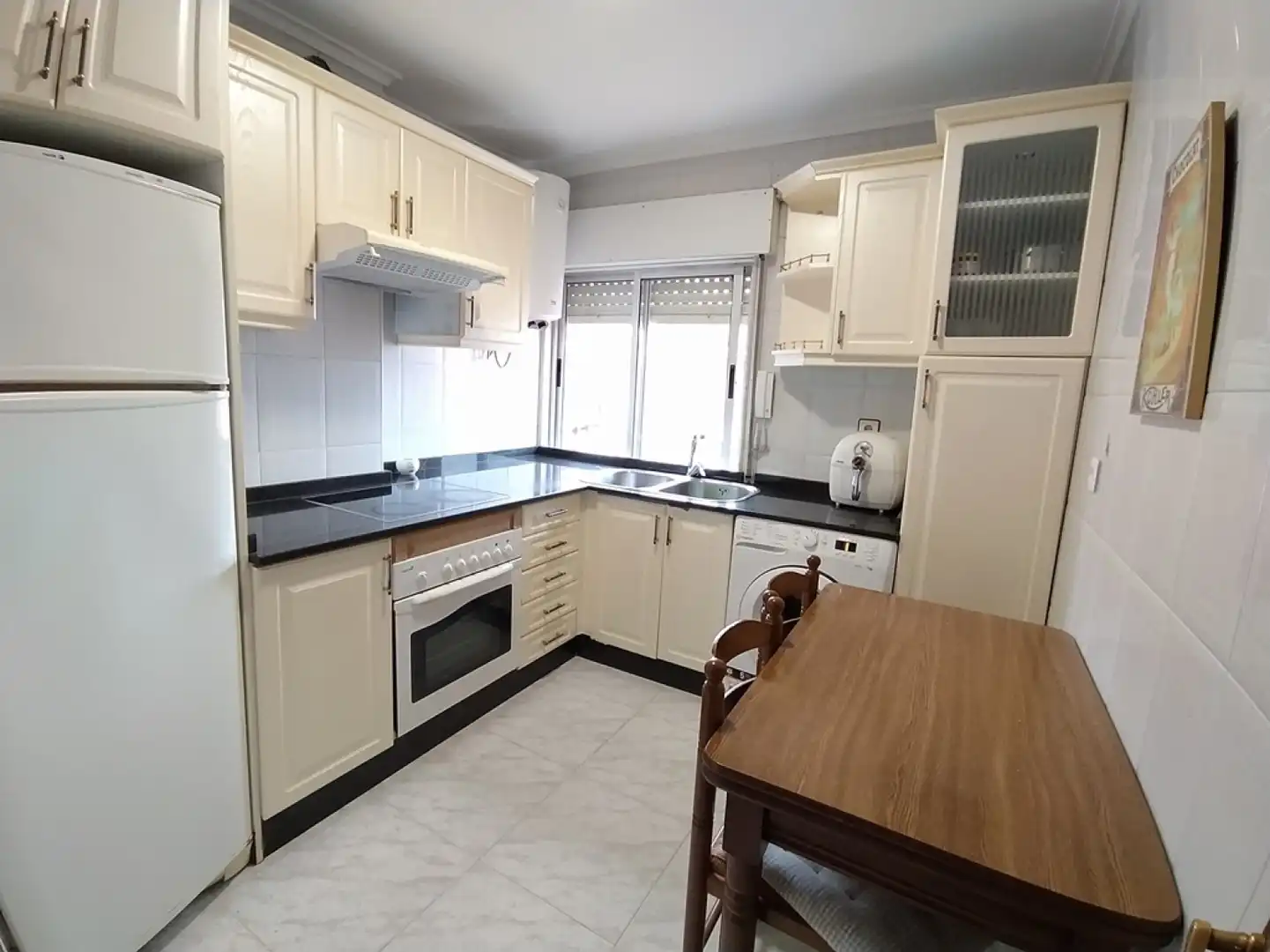 Cocina de Piso en venta en Avilés con Calefacción, Parquet y Amueblado