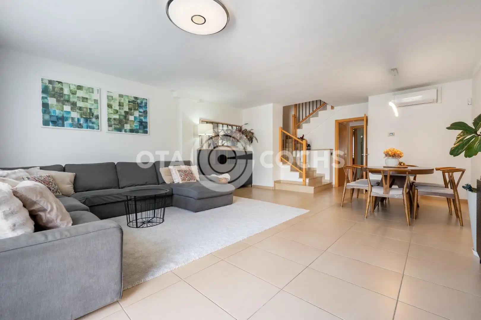 Sala de estar de Casa o chalet en venta en Montbrió del Camp con Aire acondicionado, Jardín privado y Piscina comunitaria