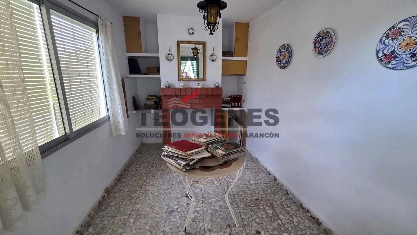 Bedroom of Houses for sale in Villarejo de Fuentes  with Terrace and Furnished