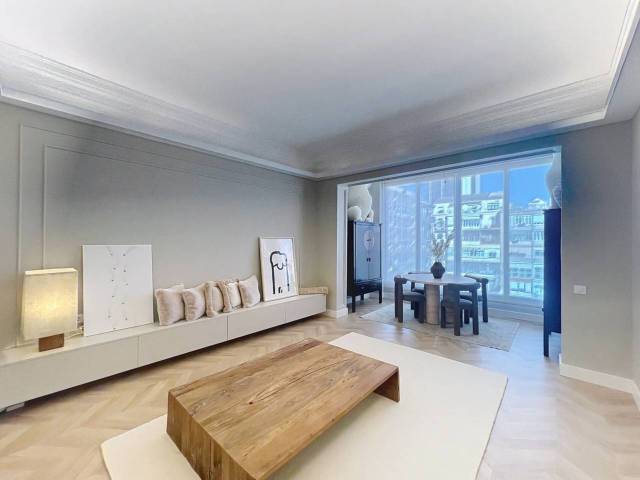 Piso en Venta en Calle Enric Granados en L'Antiga Esquerra de l'Eixample