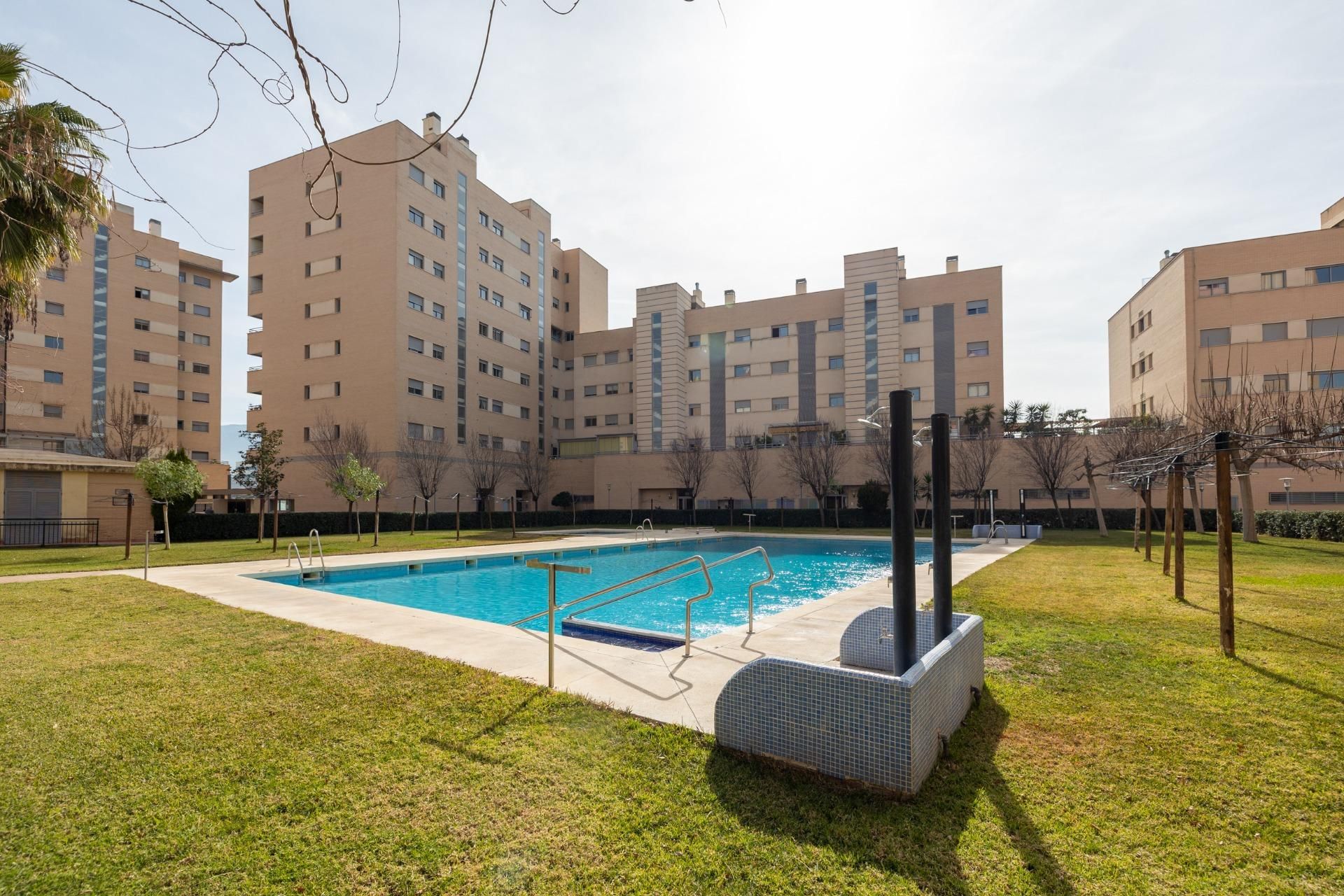 Swimming pool of Flat for sale in  Granada Capital  with Heating, Private garden and Terrace