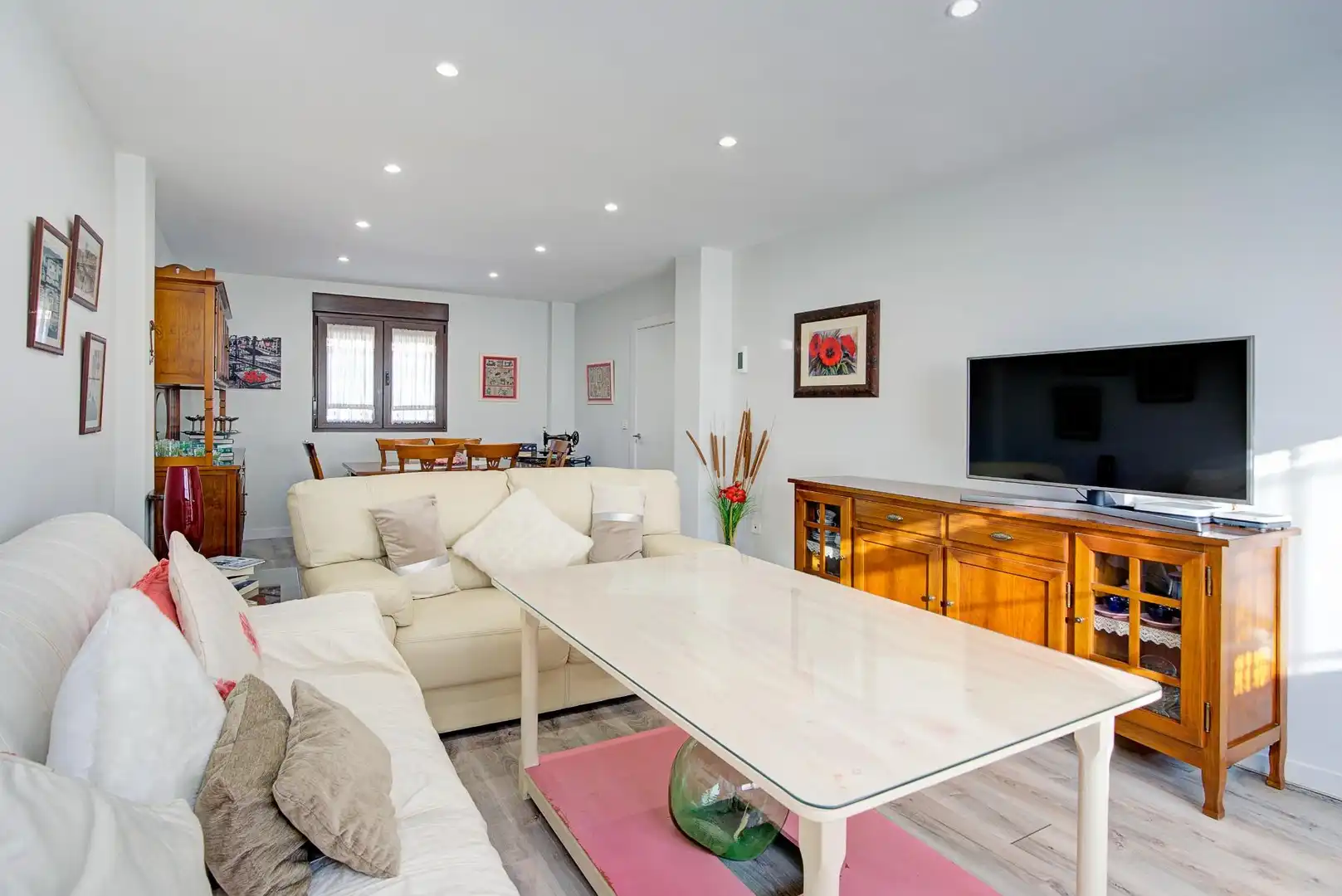 Living room of Houses for sale in Jun  with Air Conditioner, Heating and Private garden