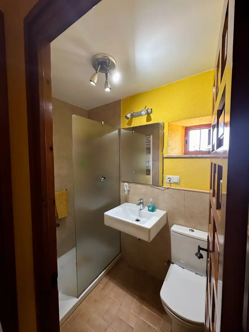 Casa rústica con piscina en venta en Aiguaviva, imagen 16