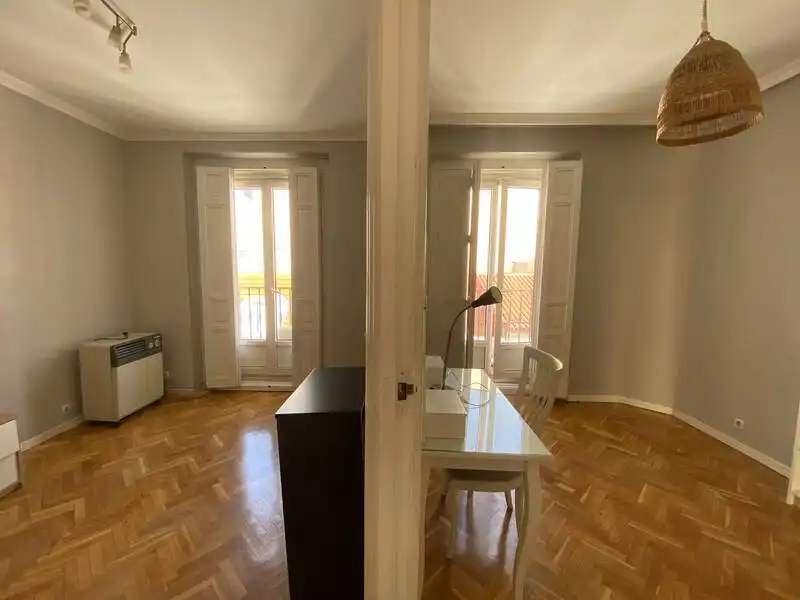 Flat for rent in FUENCARRAL , Trafalgar