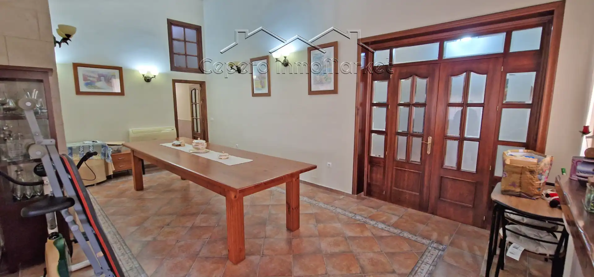 Menjador de Casa o xalet en venda en El Puerto de Santa María amb Aire condicionat, Jardí privat i Piscina