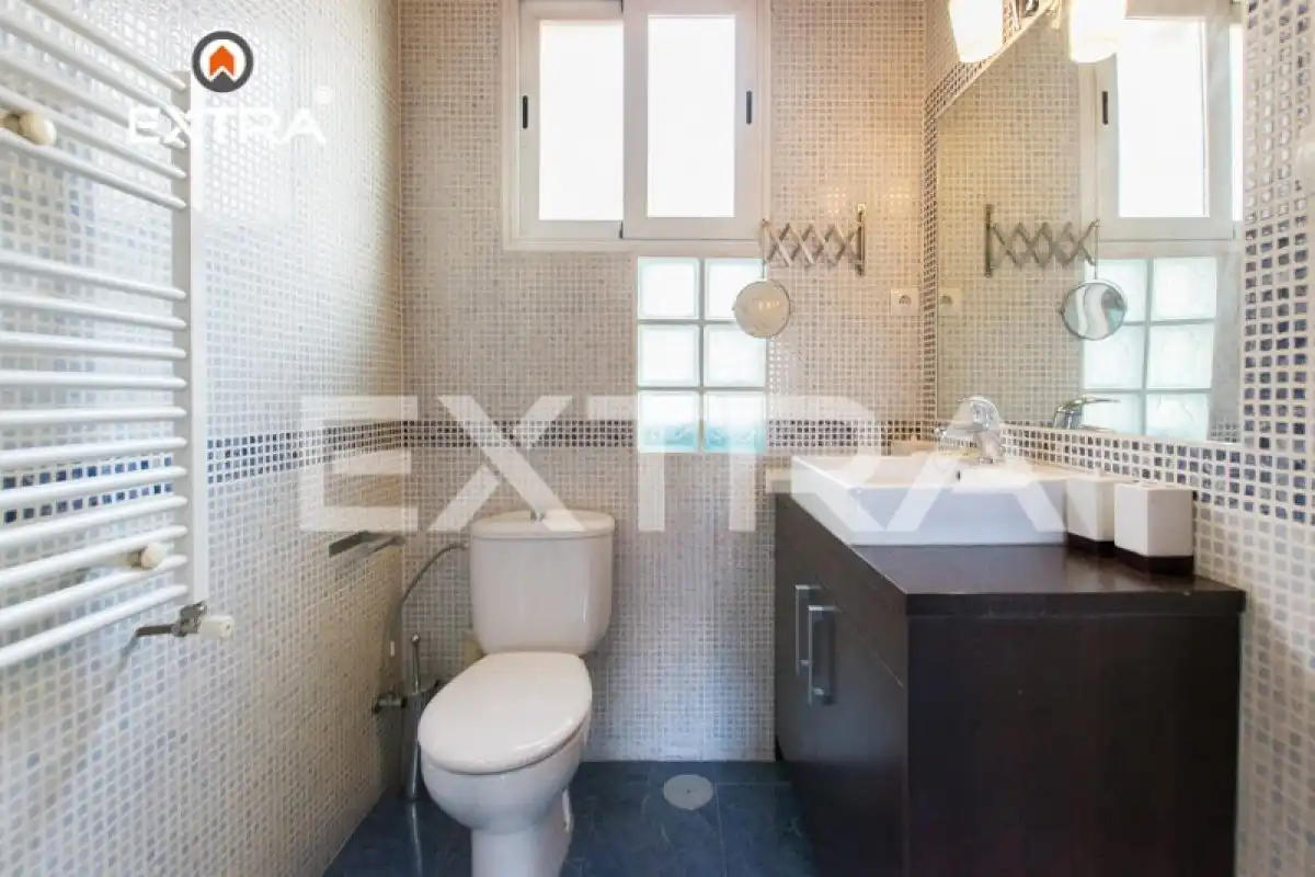 Baño de Ático de alquiler en Madrid con Aire acondicionado, Calefacción y Terraza