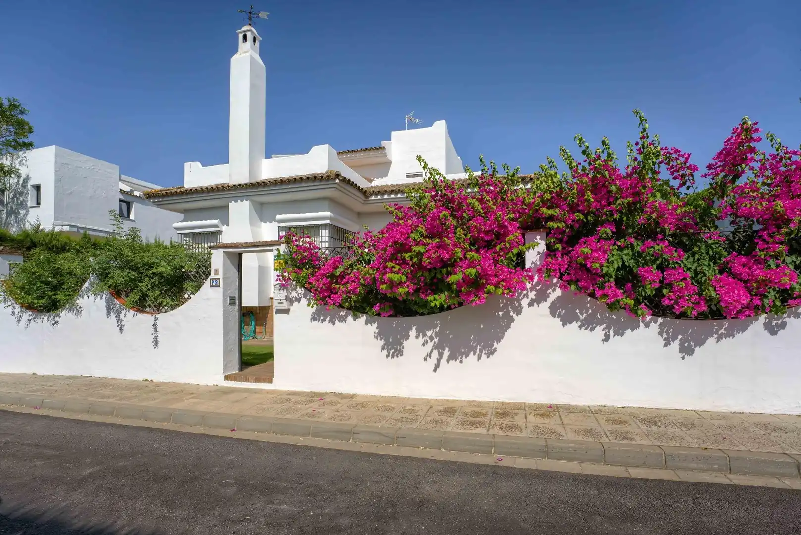 Exterior view of Houses for sale in Tomares  with Air Conditioner, Heating and Private garden