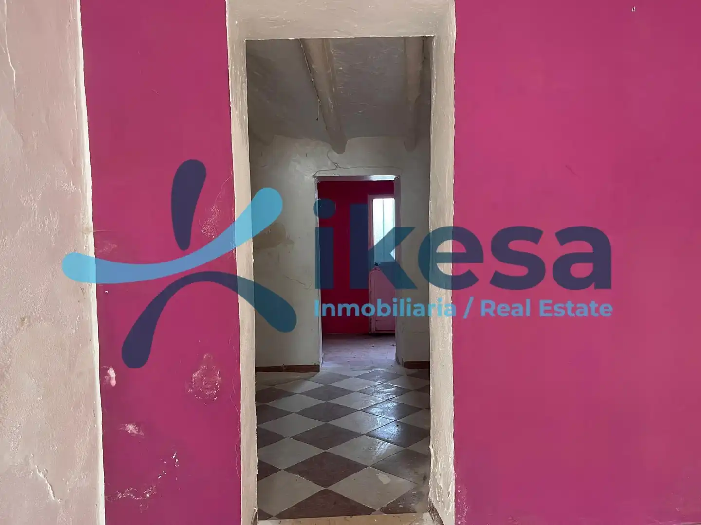 Casa adosada en venta en Badolatosa