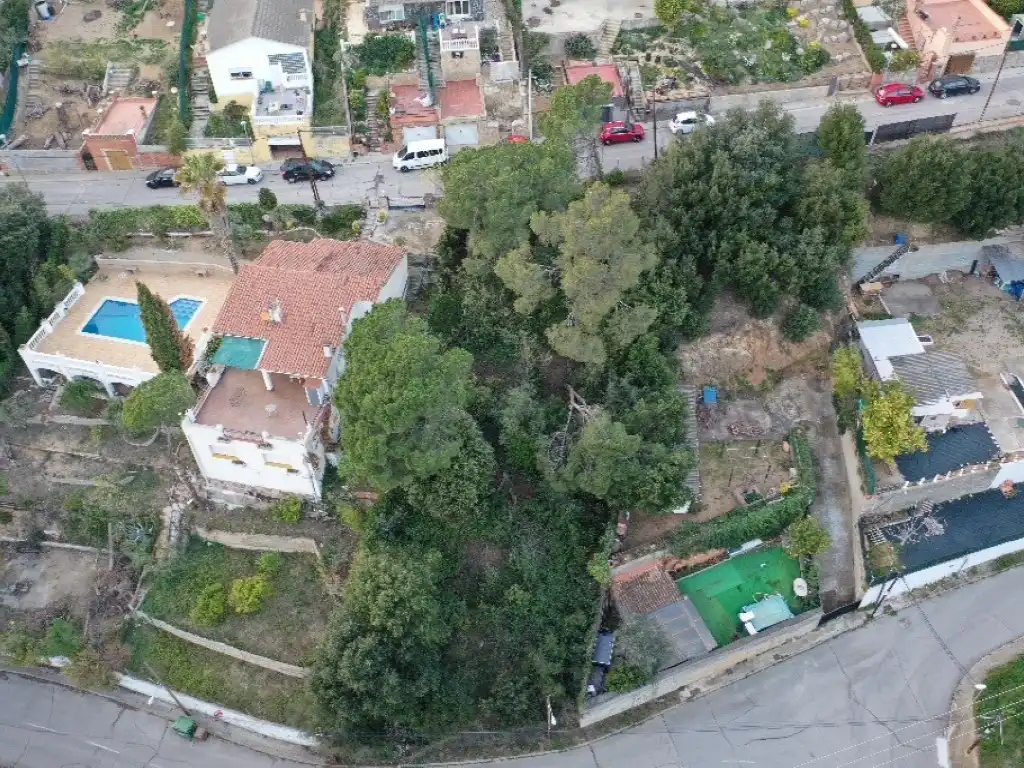 Wohnbaugrundstück zum Verkauf in Bigues i Riells del Fai