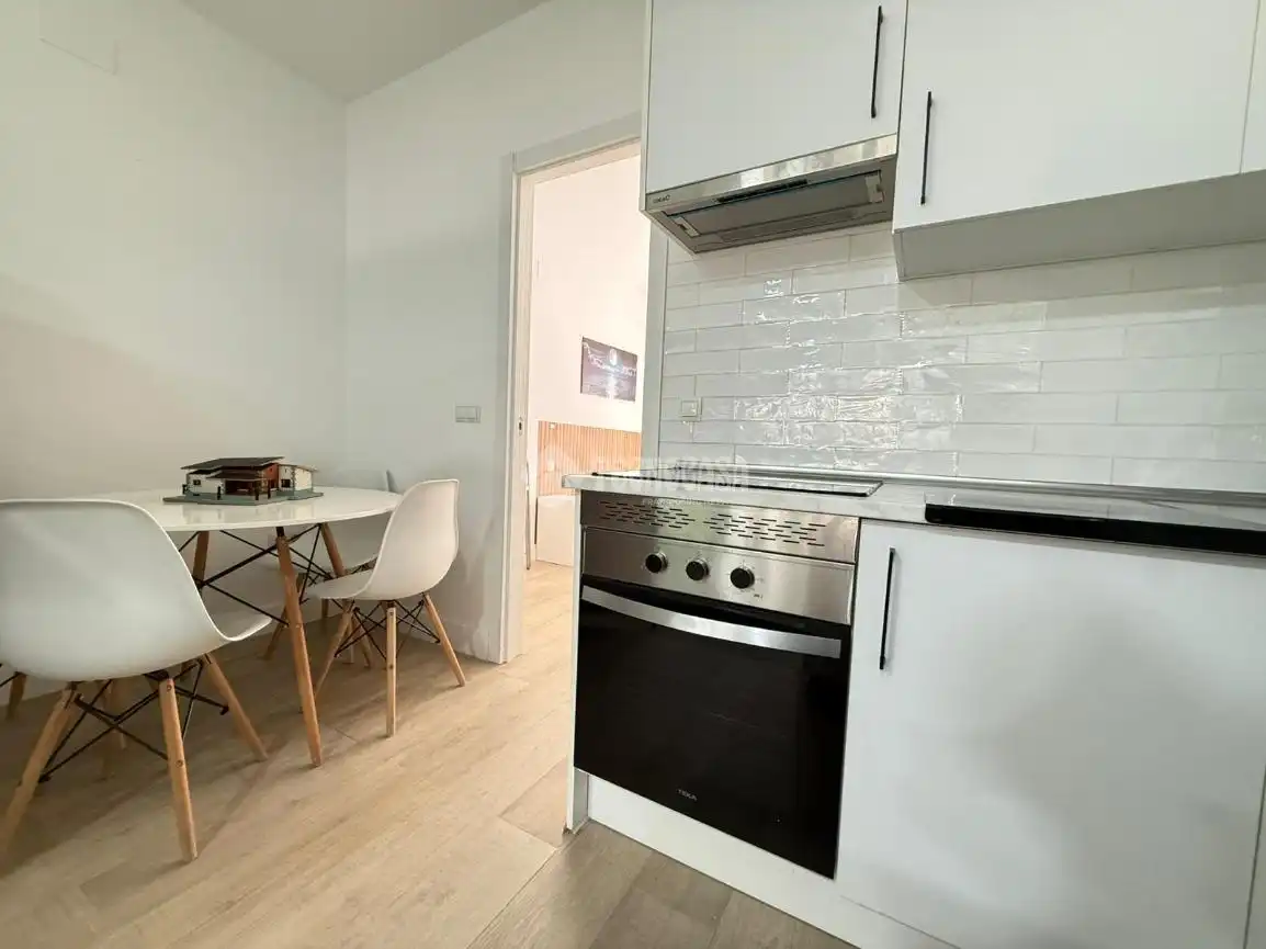 Piso en venta en Ciudad Lineal, imagen 2