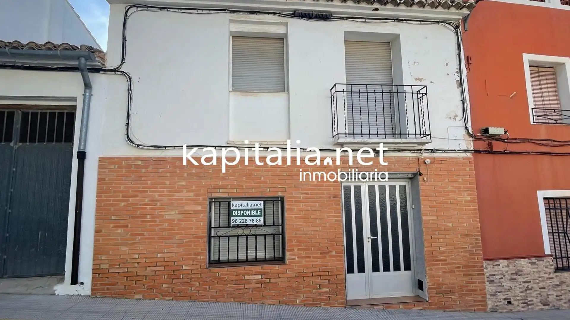 Exterior view of Houses for sale in La Font de la Figuera  with Storage room