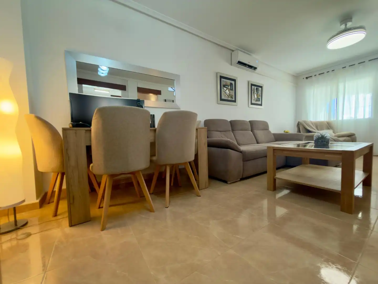Sala de estar de Casa adosada en venta en Rojales con Aire acondicionado, Terraza y Amueblado