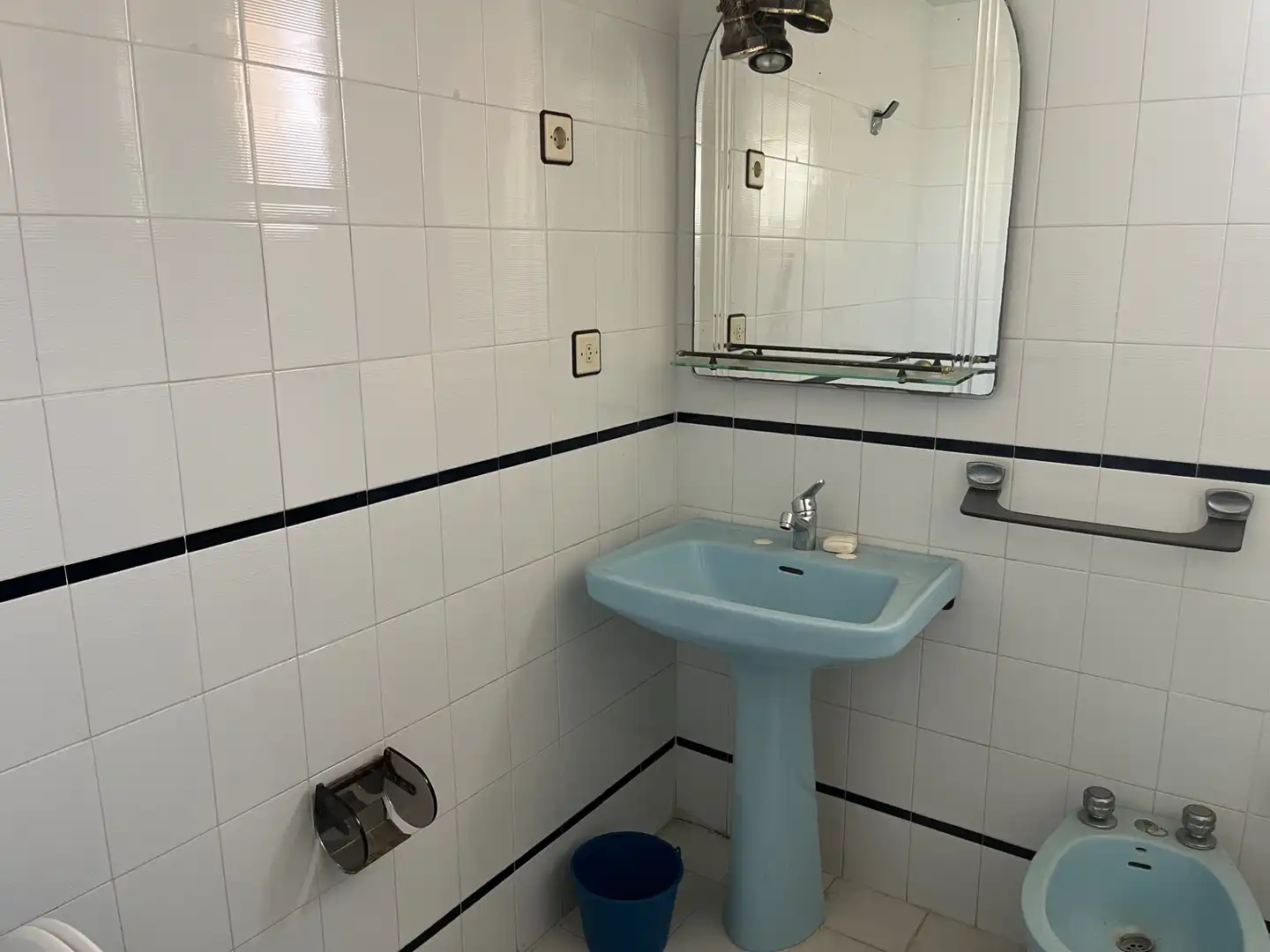 Baño de Piso en venta en Salobreña con Terraza, Trastero y Piscina comunitaria