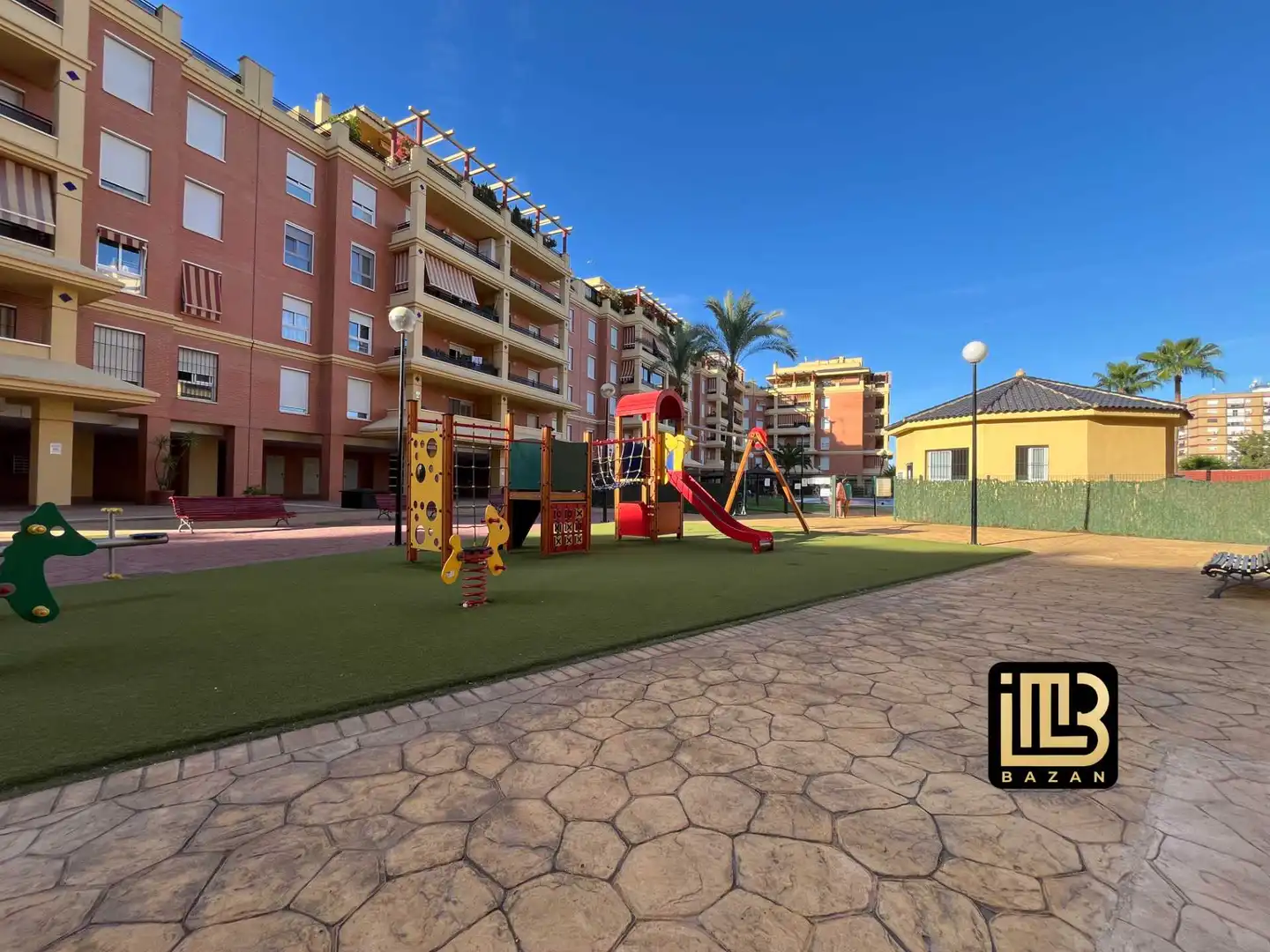 Exterior view of Attic for sale in San Juan de Aznalfarache  with Air Conditioner, Heating and Terrace