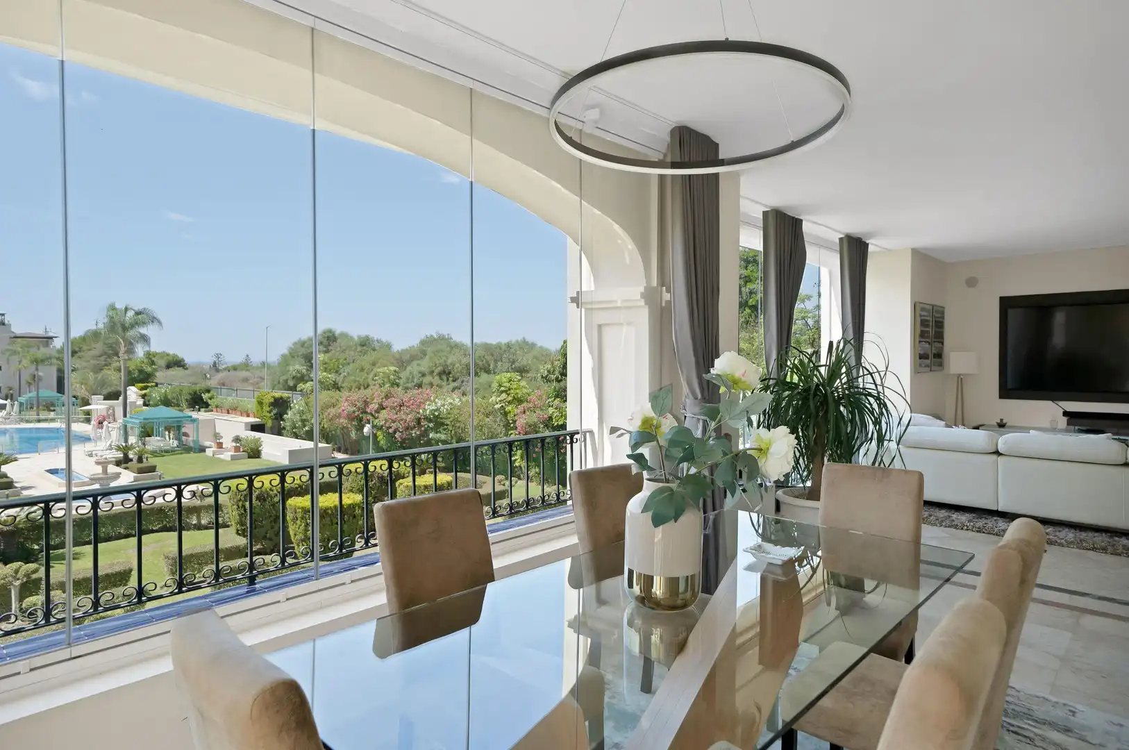 Dining room of Apartments for sale in Marbella  with Air Conditioner, Heating and Private garden