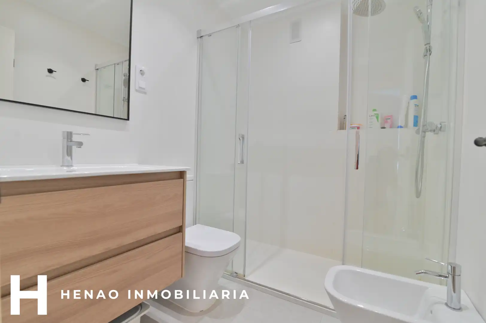 Flat with lift for sale in Rodríguez Arias Kalea, imagen 16