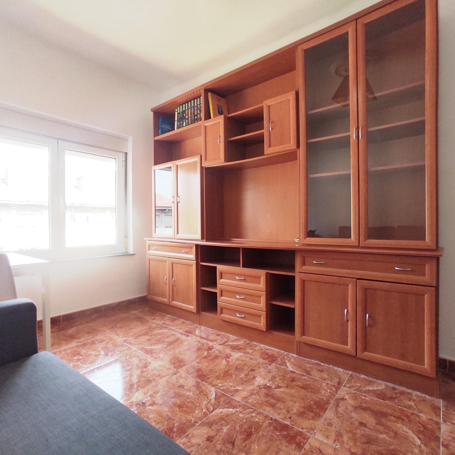 Sala de estar de Piso de alquiler en Mieres (Asturias) con Calefacción