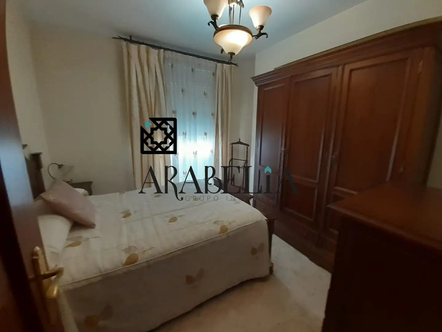 Schlafzimmer von Wohnung zum Verkauf in Córdoba mit Möbliert