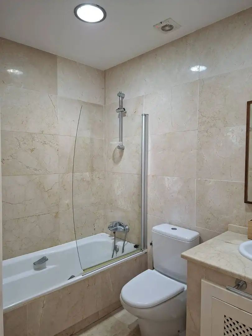 Badezimmer von Wohnungen zum Verkauf in San Javier mit Klimaanlage, Heizung und Privatgarten