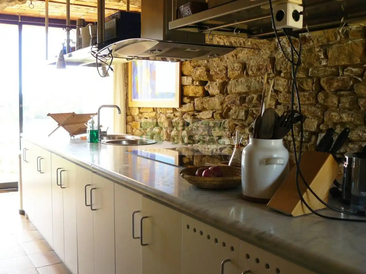 Cocina de Finca rústica de alquiler en Madremanya con Calefacción, Jardín privado y Terraza