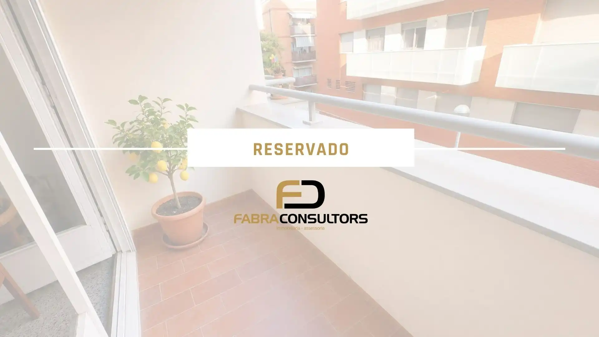 Wohnung mit Terrasse zum Verkauf in Carrer de Tànger
