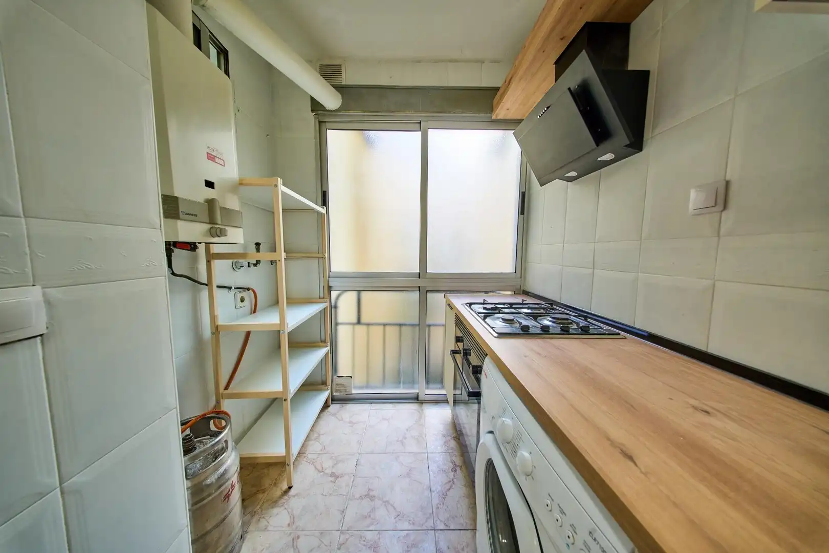 Cocina de Piso para compartir en Granada con Amueblado