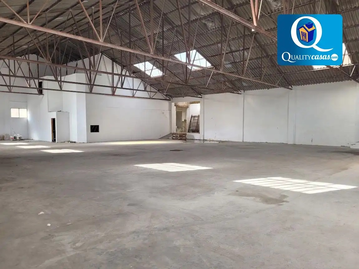 Nave industrial en venta en Florida - Ciudad de Asís, imagen 2