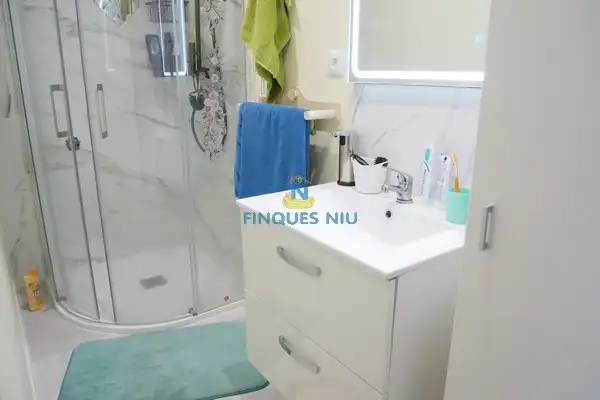 Badezimmer von Haus oder Chalet zum Verkauf in Maçanet de la Selva mit Heizung, Privatgarten und Schwimmbad
