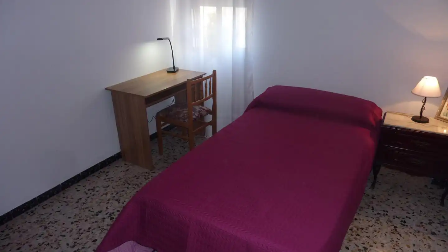 Habitación de Piso de alquiler en Sevilla con Amueblado