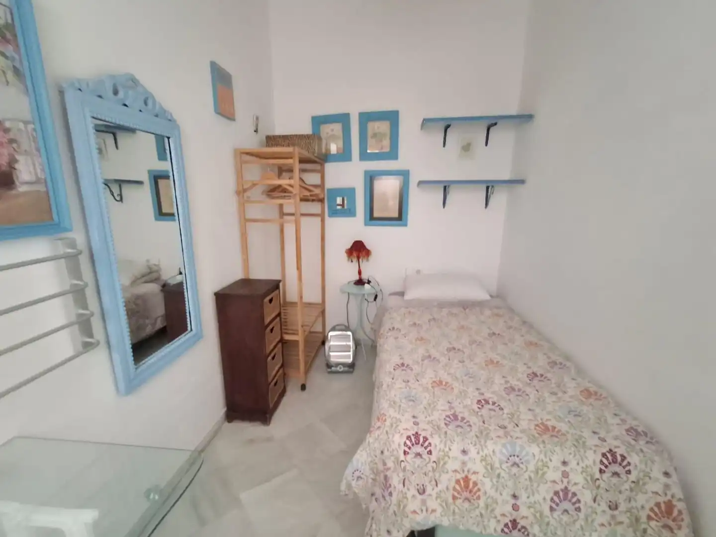 Habitación de Dúplex en venta en Cádiz