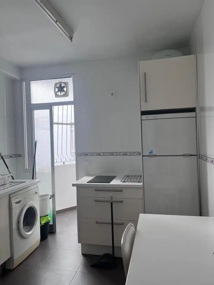Piso de alquiler en Arenal - La Pólvora