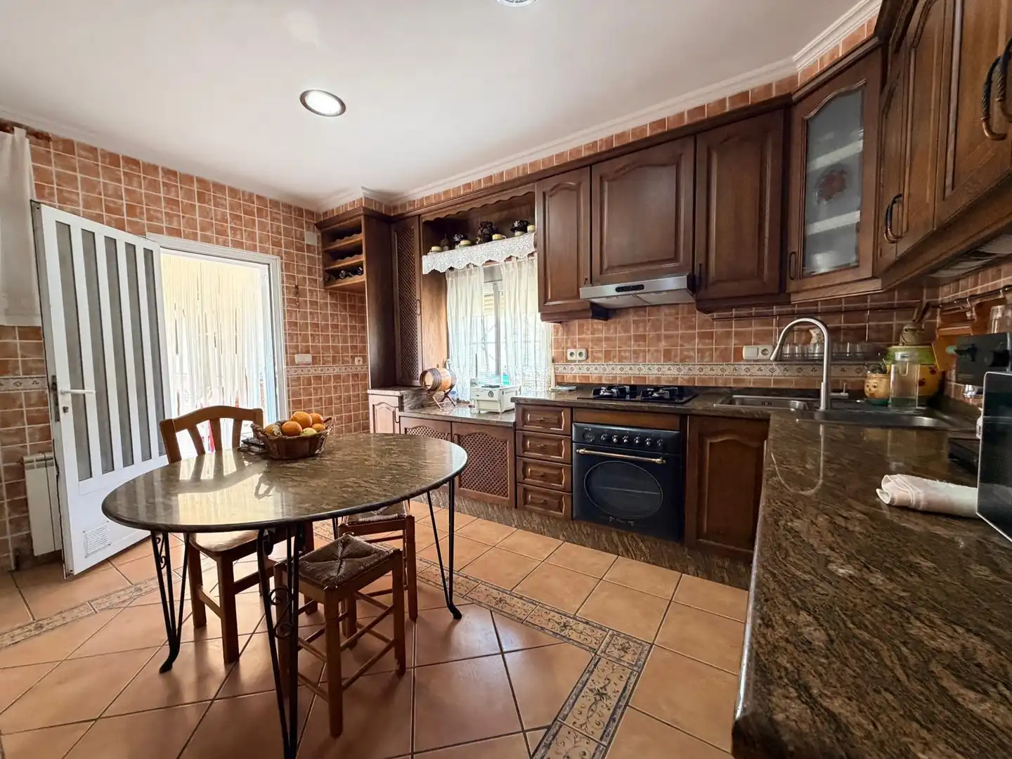 Kitchen of Houses for sale in Elche / Elx  with Air Conditioner, Heating and Private garden