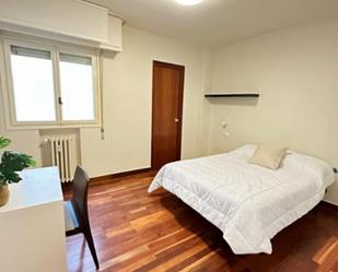 Bedroom of Apartment to share in  Pamplona / Iruña