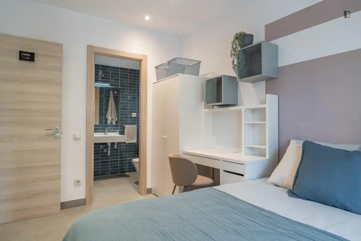 Habitación en Sants-Badal