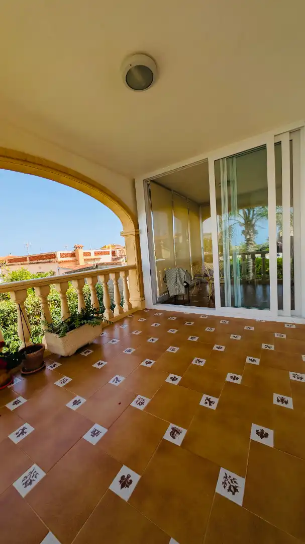 Terrassa de Casa o xalet en venda en Oliva amb Aire condicionat, Calefacció i Jardí privat