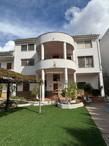 Casa-chalet en Venta en Siles