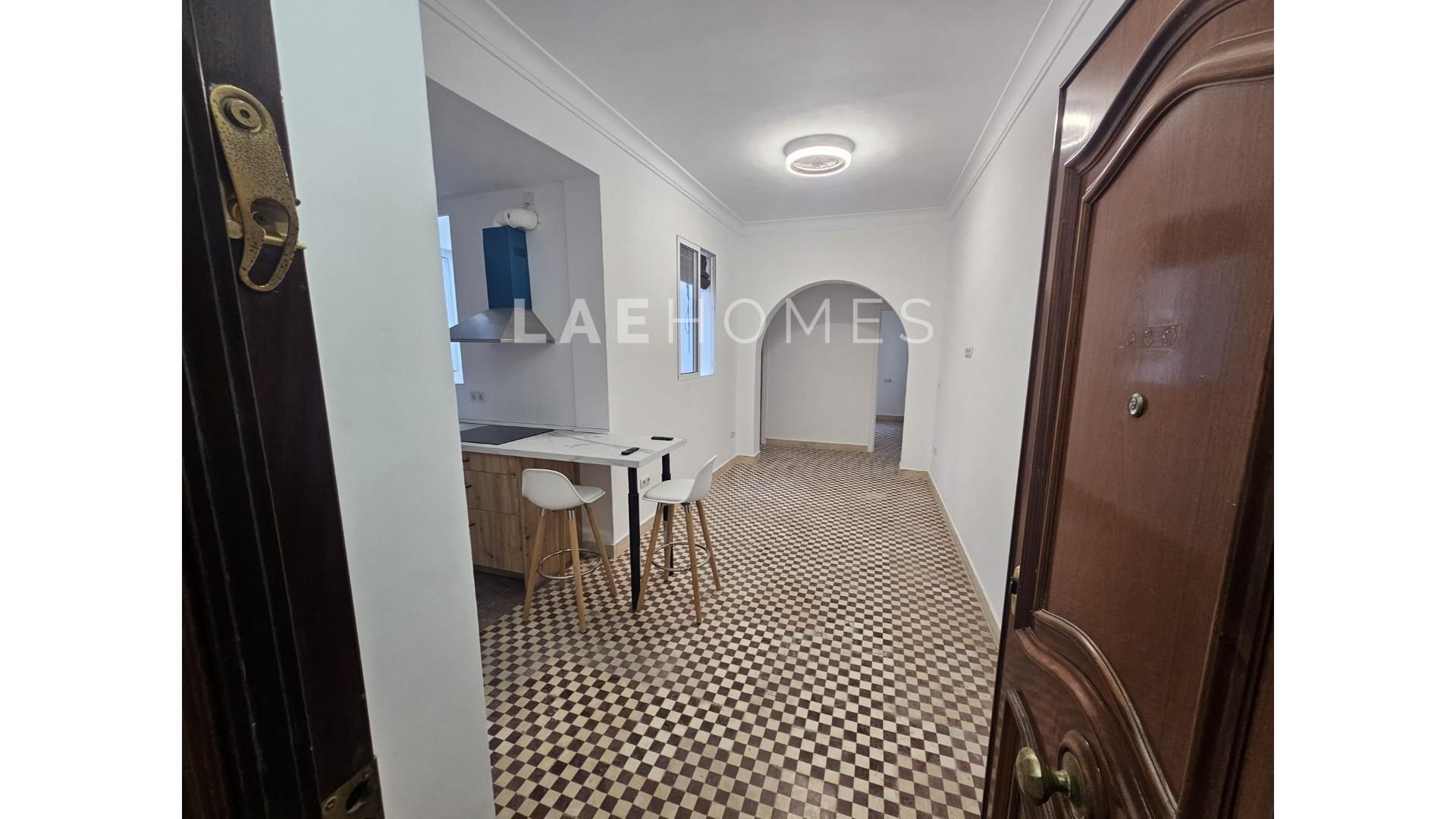 Flat to rent in  Sevilla Capital  with Air Conditioner