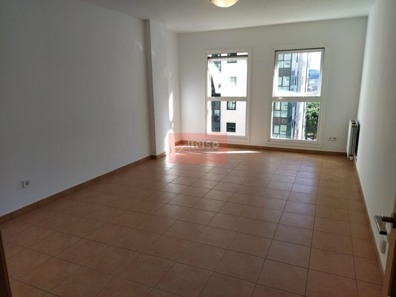 Sala d'estar de Pis en venda en Ourense Capital  amb Calefacció
