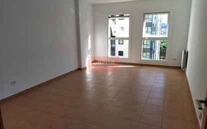 Sala d'estar de Pis en venda en Ourense Capital  amb Calefacció