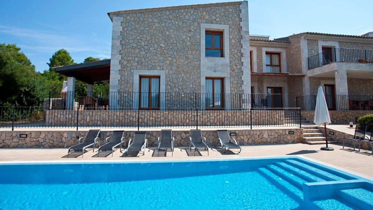 Piscina de Finca rústica en venda en Alcúdia amb Aire condicionat, Calefacció i Jardí privat