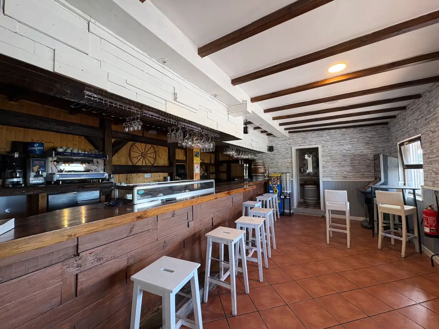 Local en venda en Suances amb Terrassa i Moblat