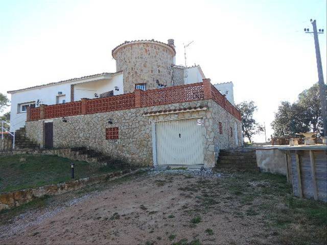 Casa adosada en Venta en Els Masos de Pals