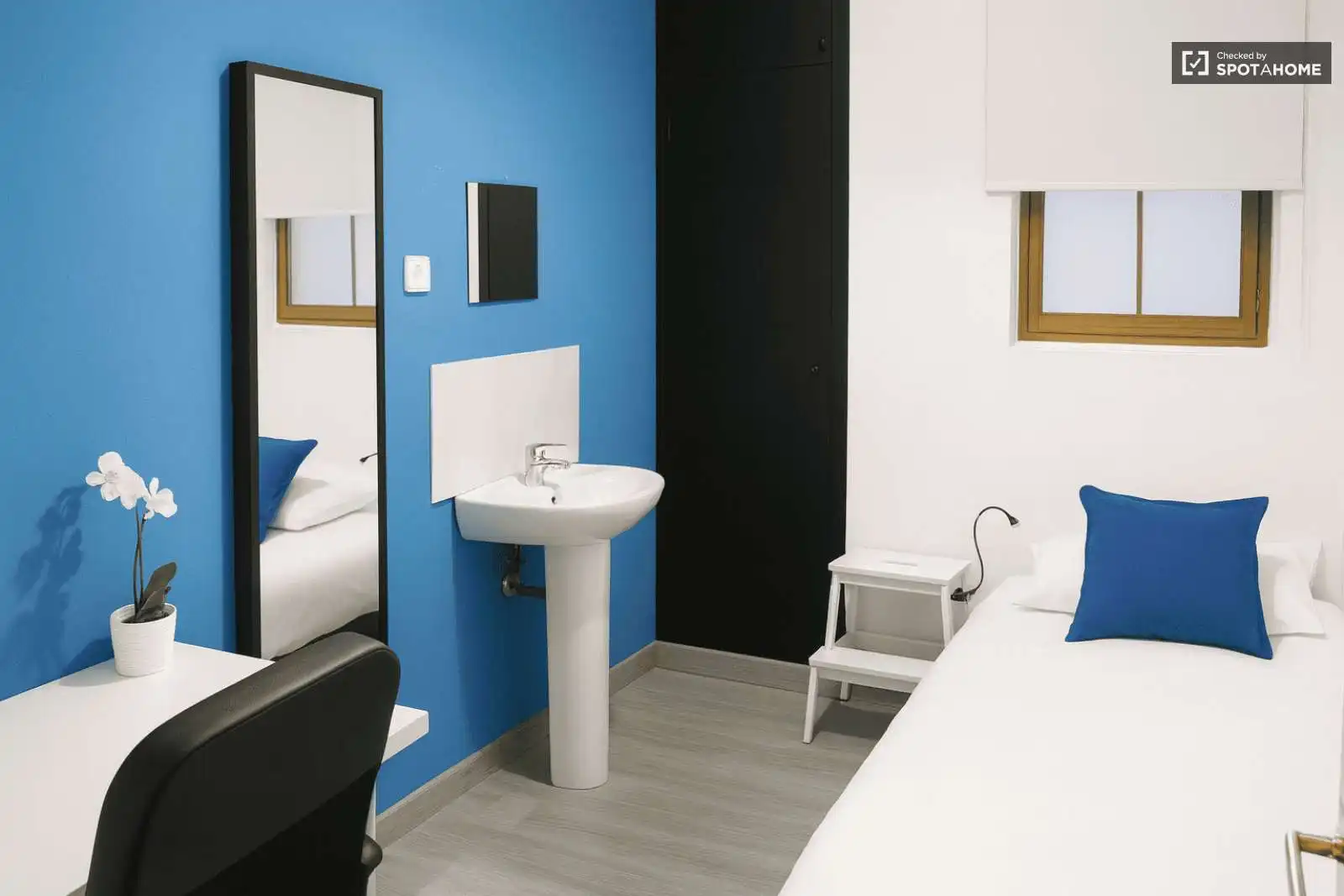 Dormitori de Pis per a compartir en  Barcelona Capital amb Aire condicionat, Calefacció i Terrassa